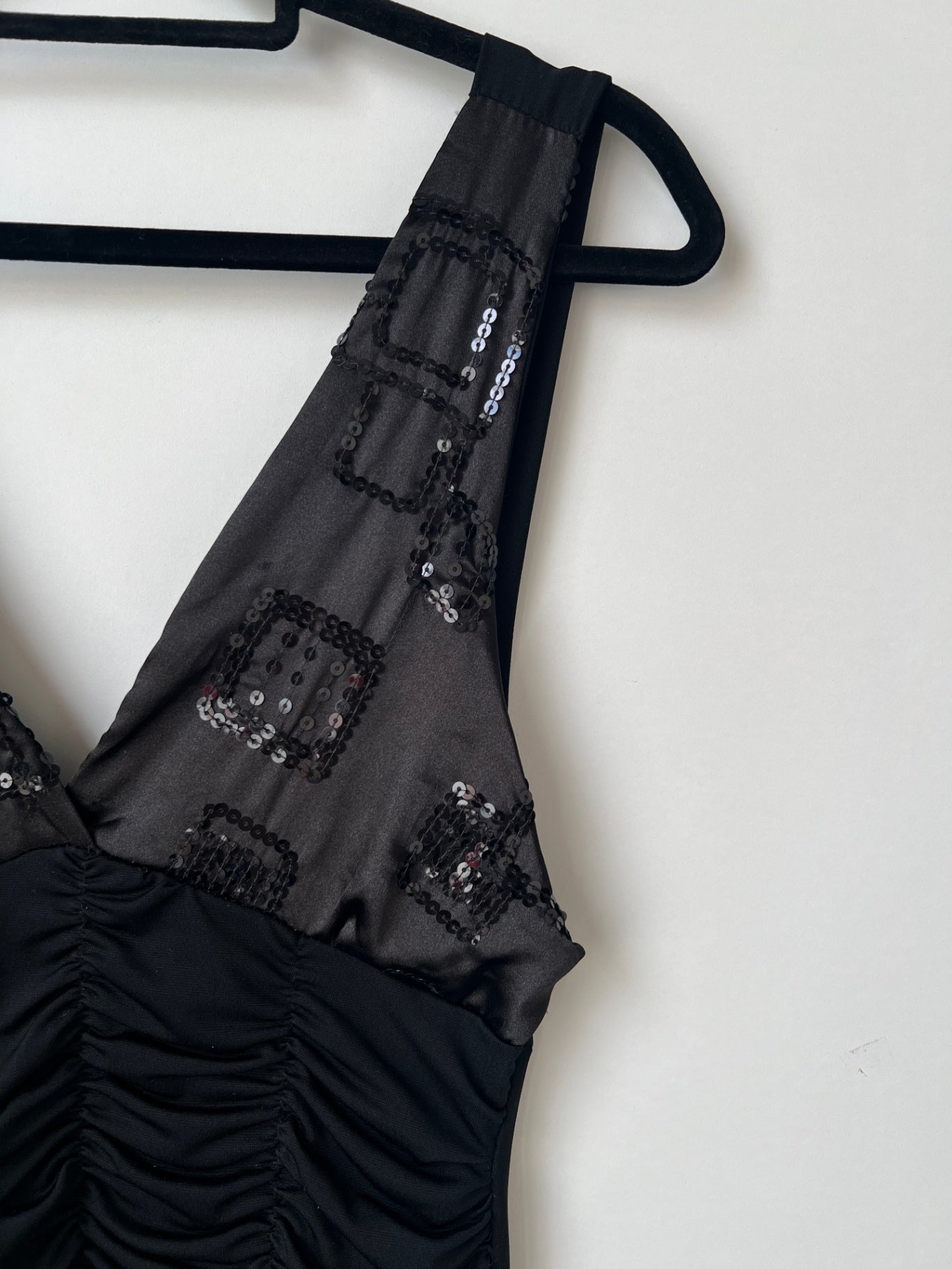 Kleid s Schwarz