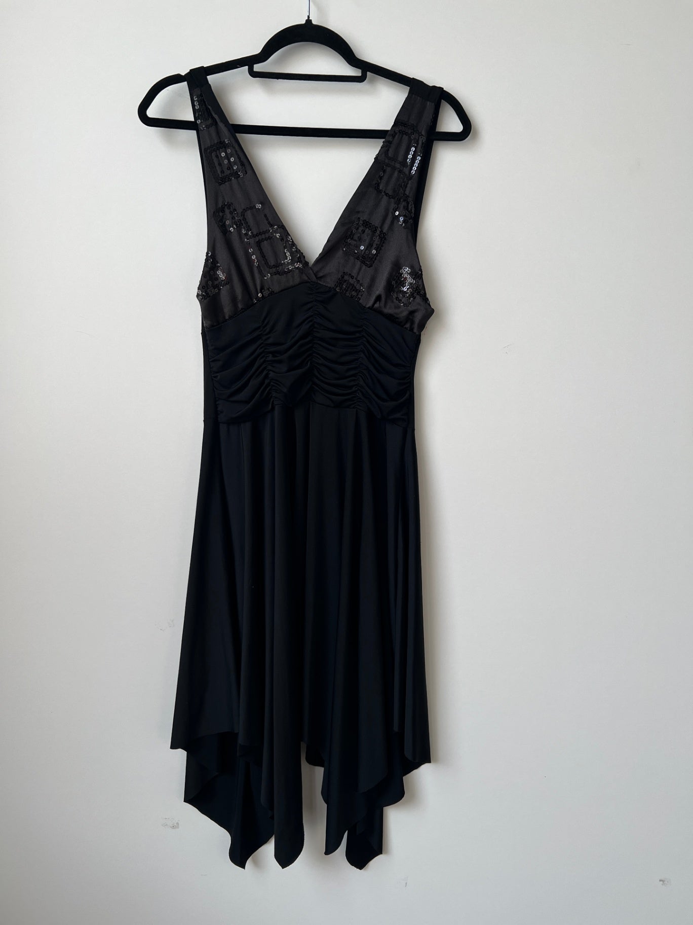 Kleid s Schwarz