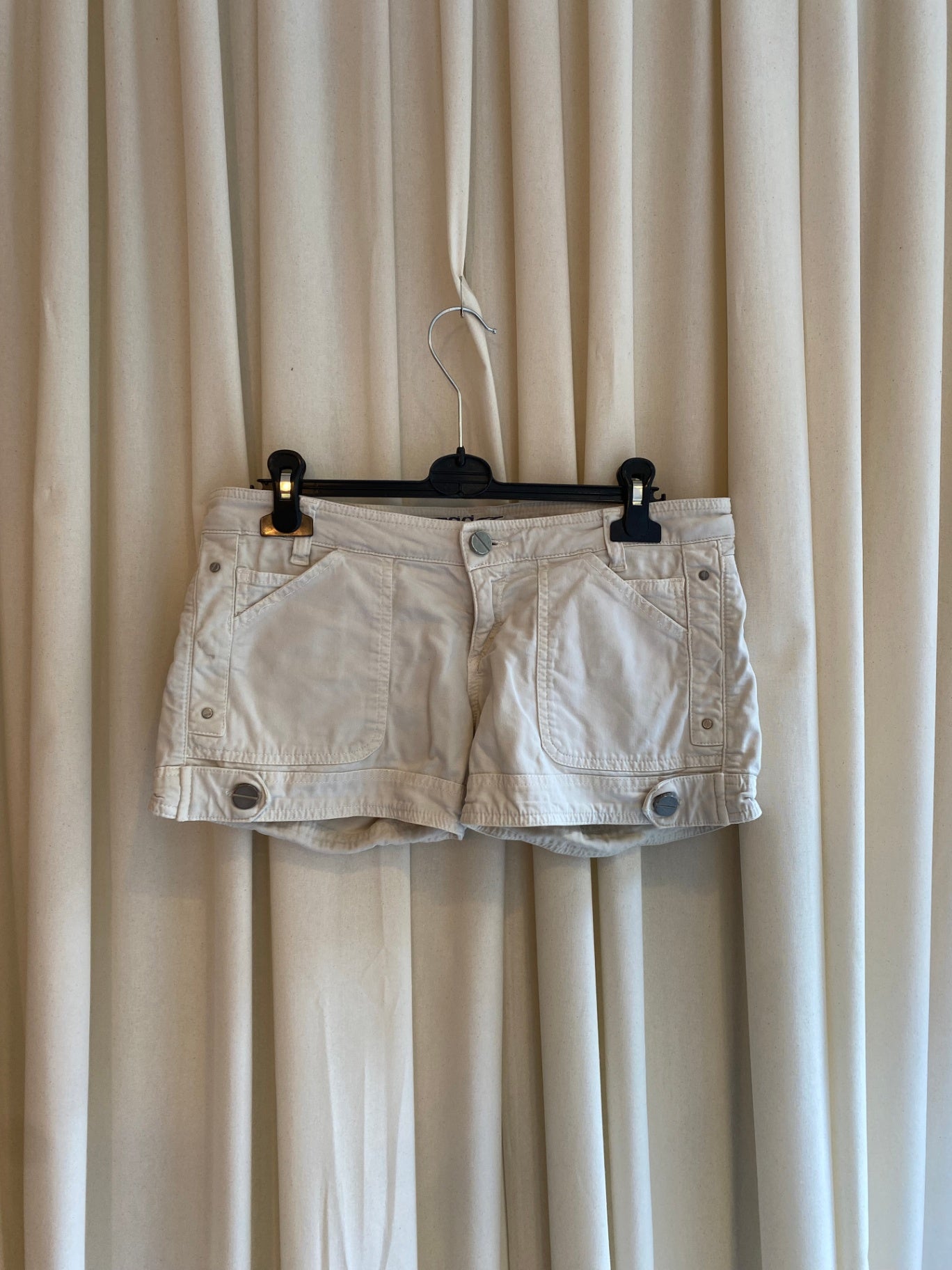 Guess Jeans Shorts S Beige