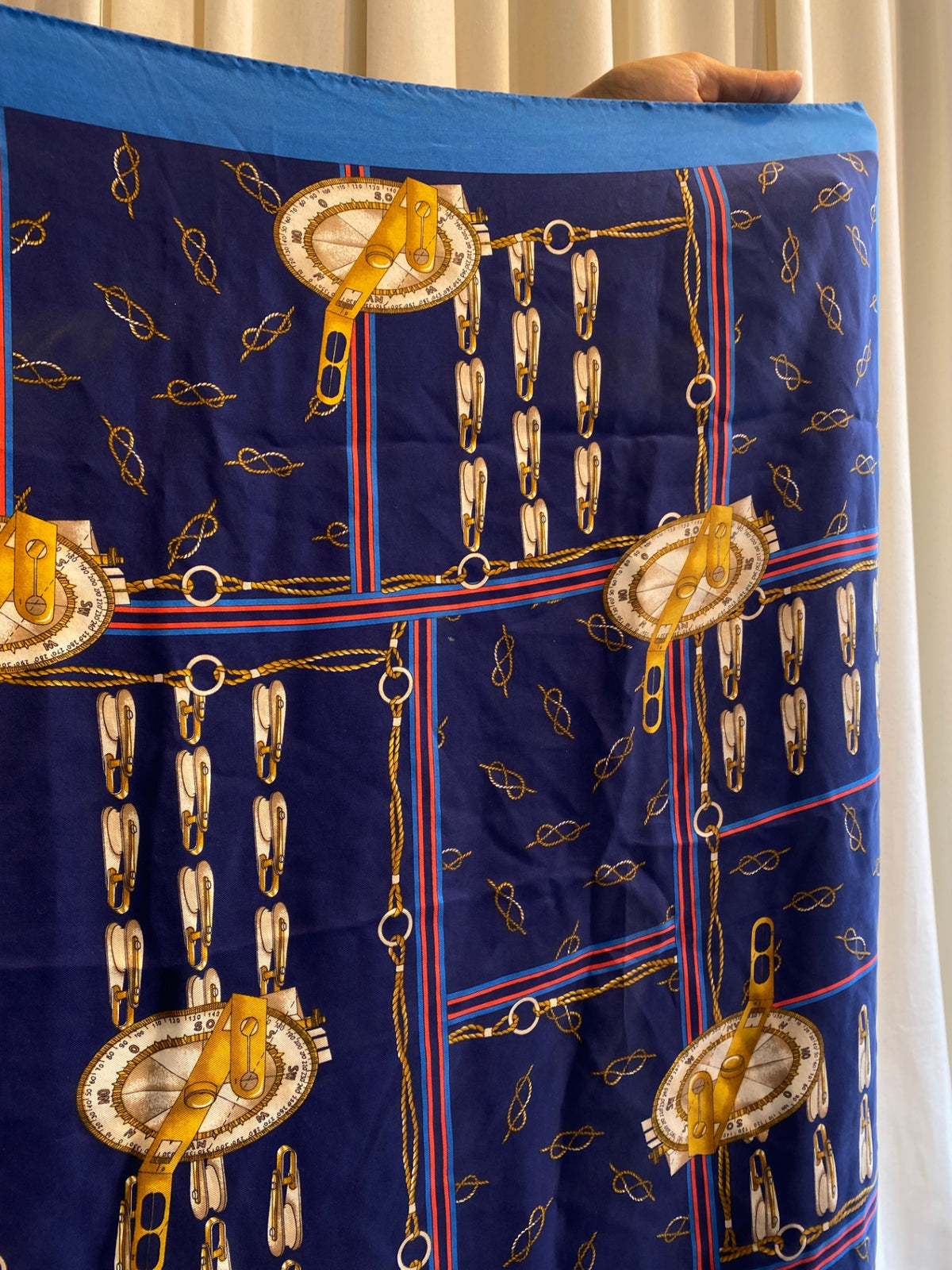 Tuch Blau Gold aus Seide