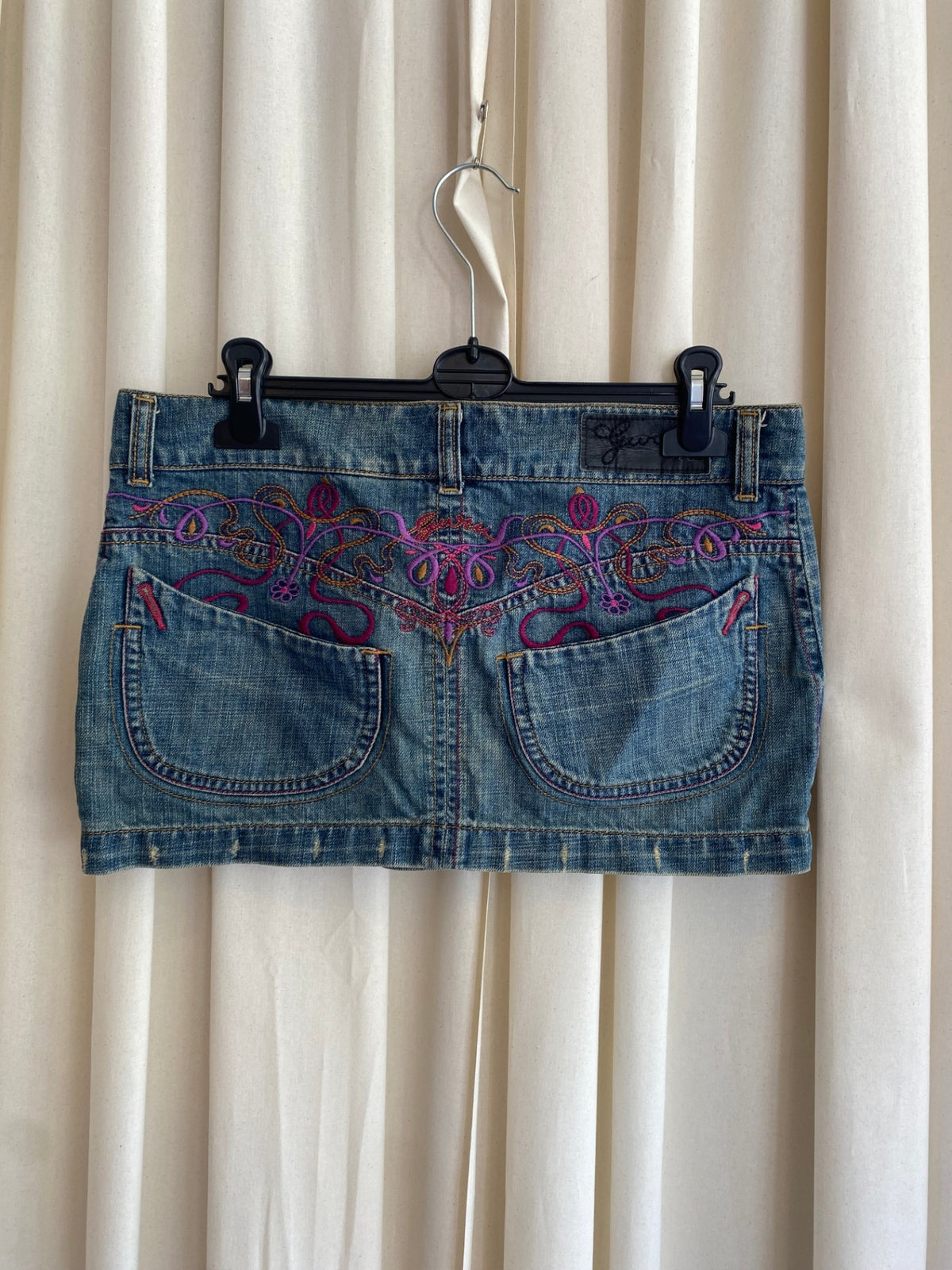 Denim Minirock W28 bestickt