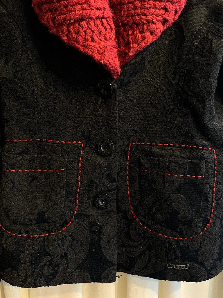 Blazer S Schwarz mit rotem Innenfutter