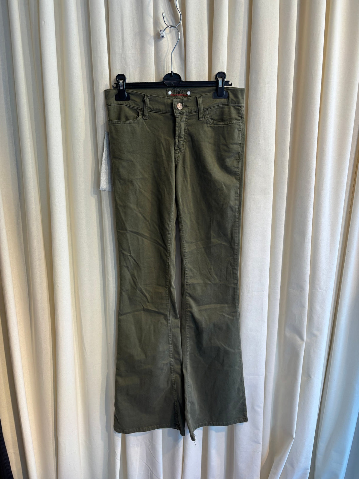 Jeans W26 Olivgrün