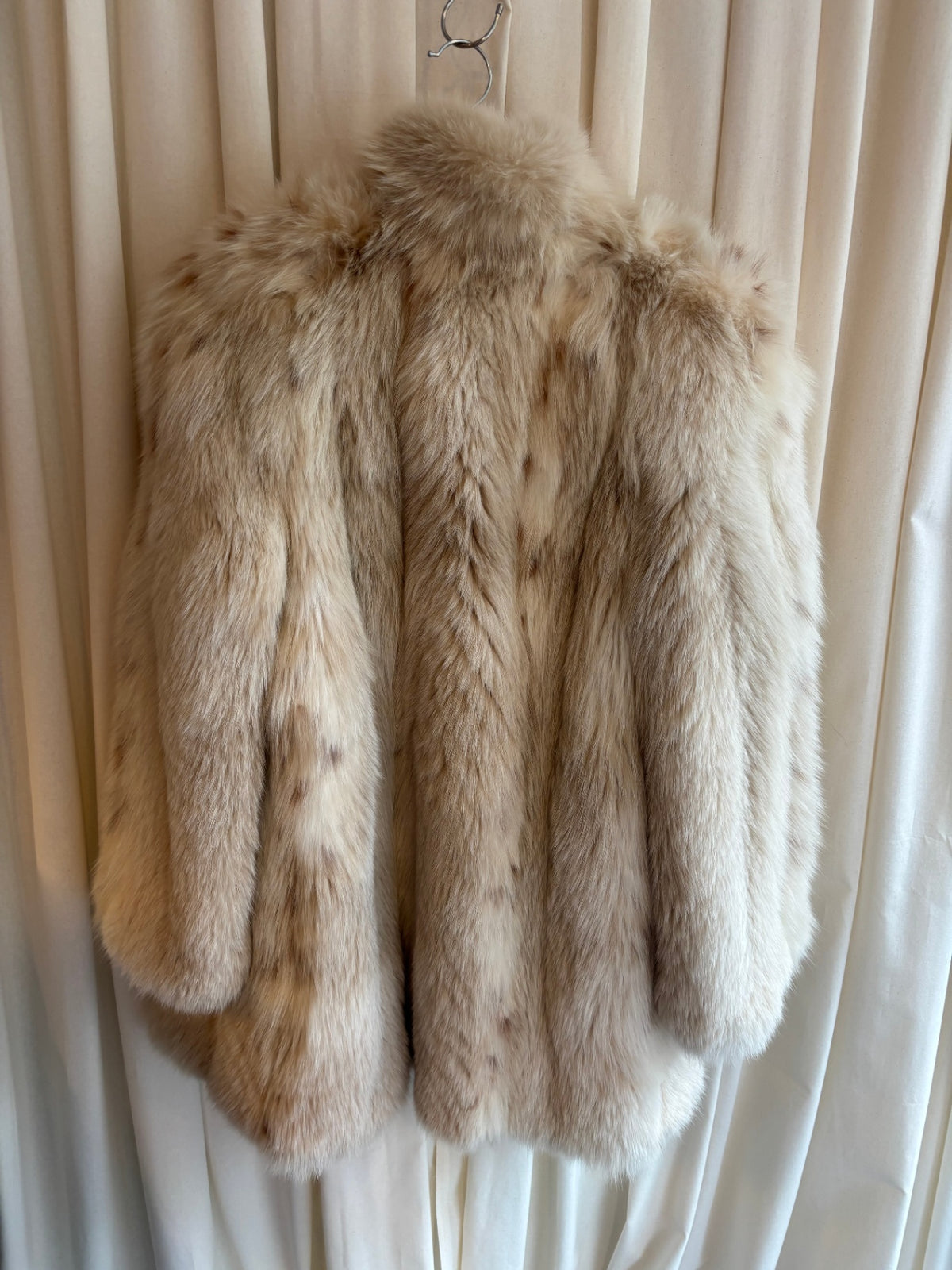 Pelz Mantel M-L Creme