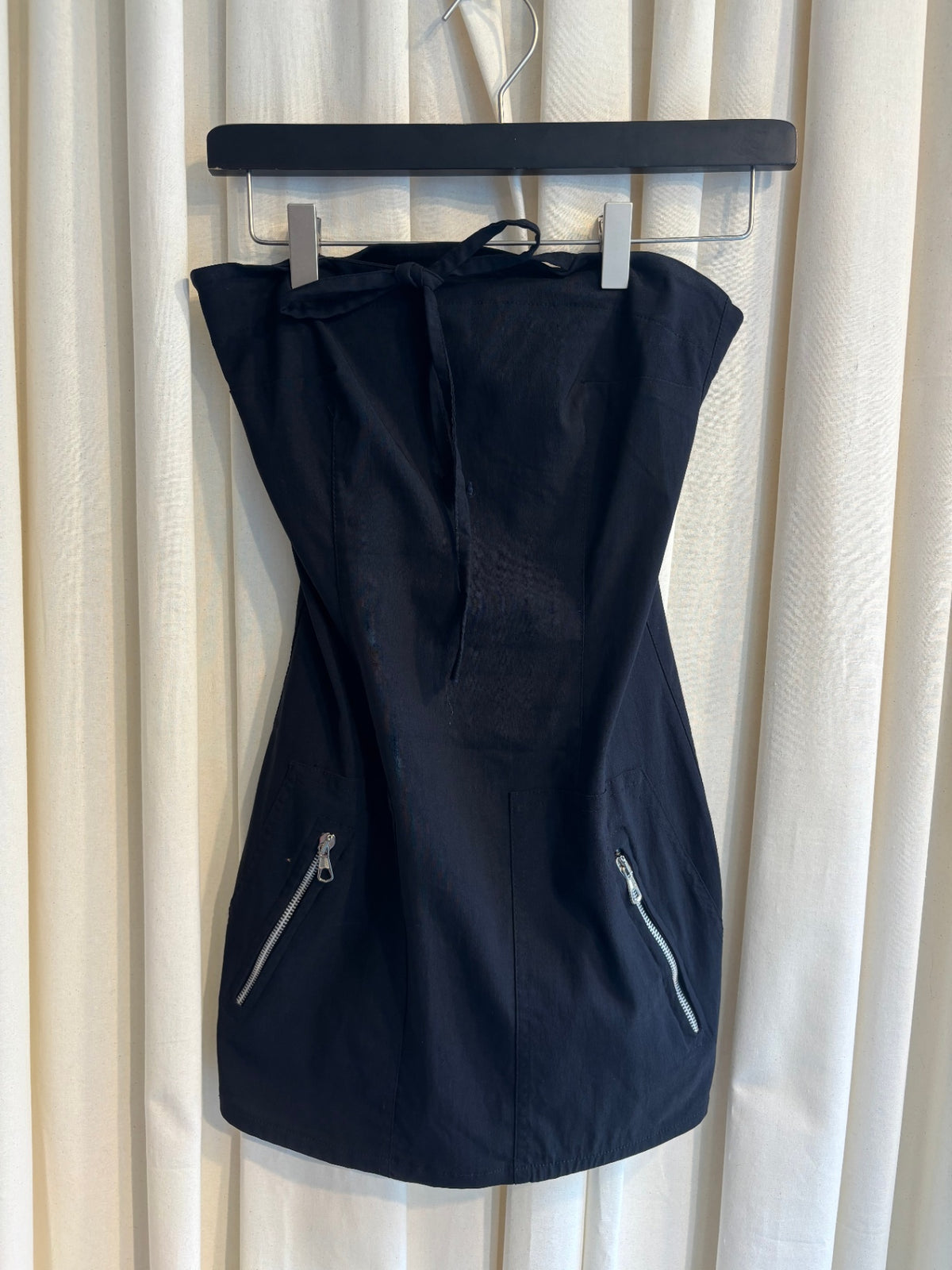 Trägerloses Minikleid XS Schwarz