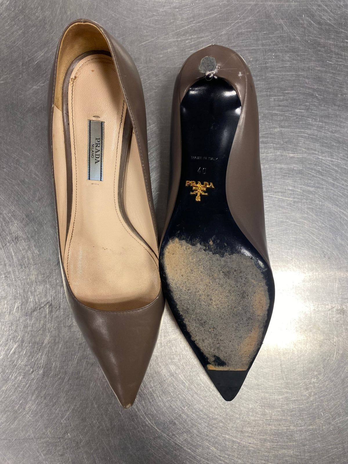 Prada Pumps 40 Grau/Braun