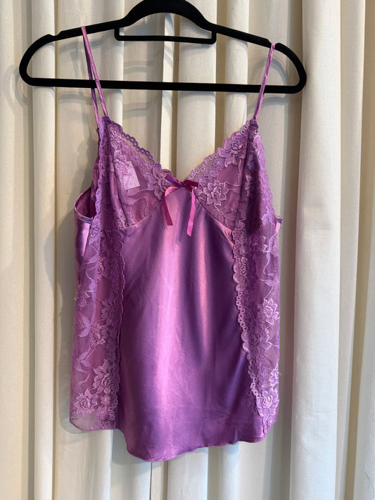 Top M Lila